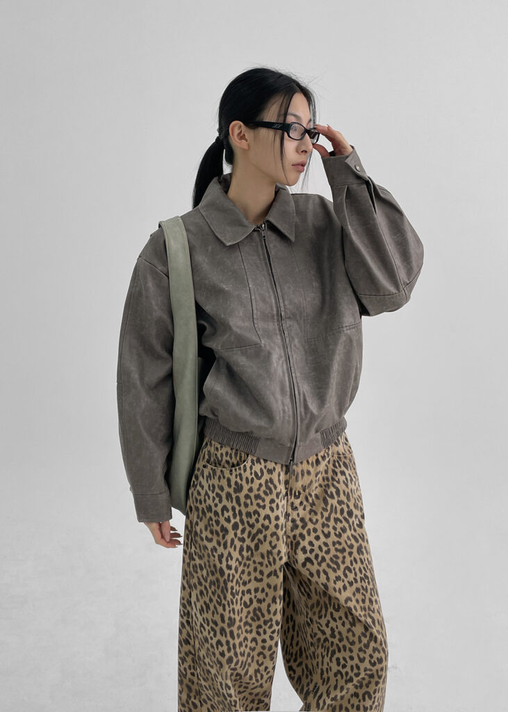 ニュートラルレオパードパンツコーデ提案：Oping Leopard Wide Cotton Pants ニュートラルレオパード