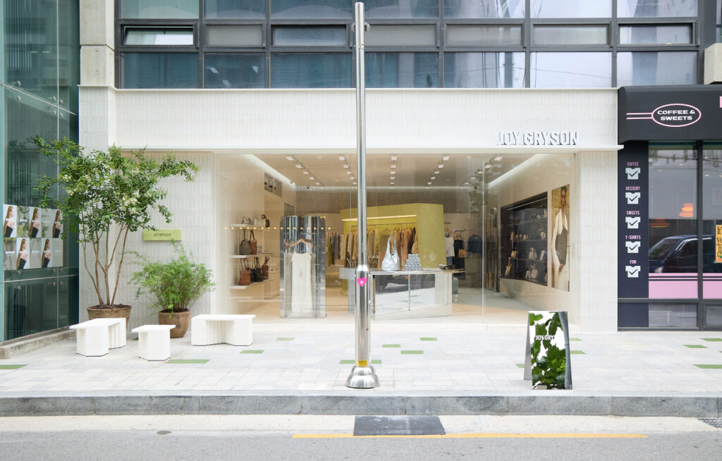JOY GRYSON SEONGSU FLAGSHIP STORE (韓国 ソンスドン)