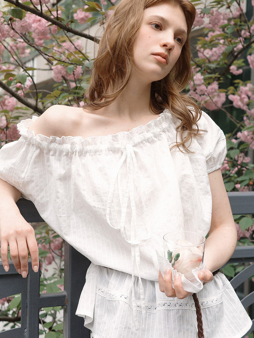 Letter from moon Roe One-Shoulder Lace Blouse オフショルダー